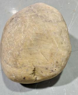 标的编号1010 某单位处置 新疆和田玉龙河石摆件1件